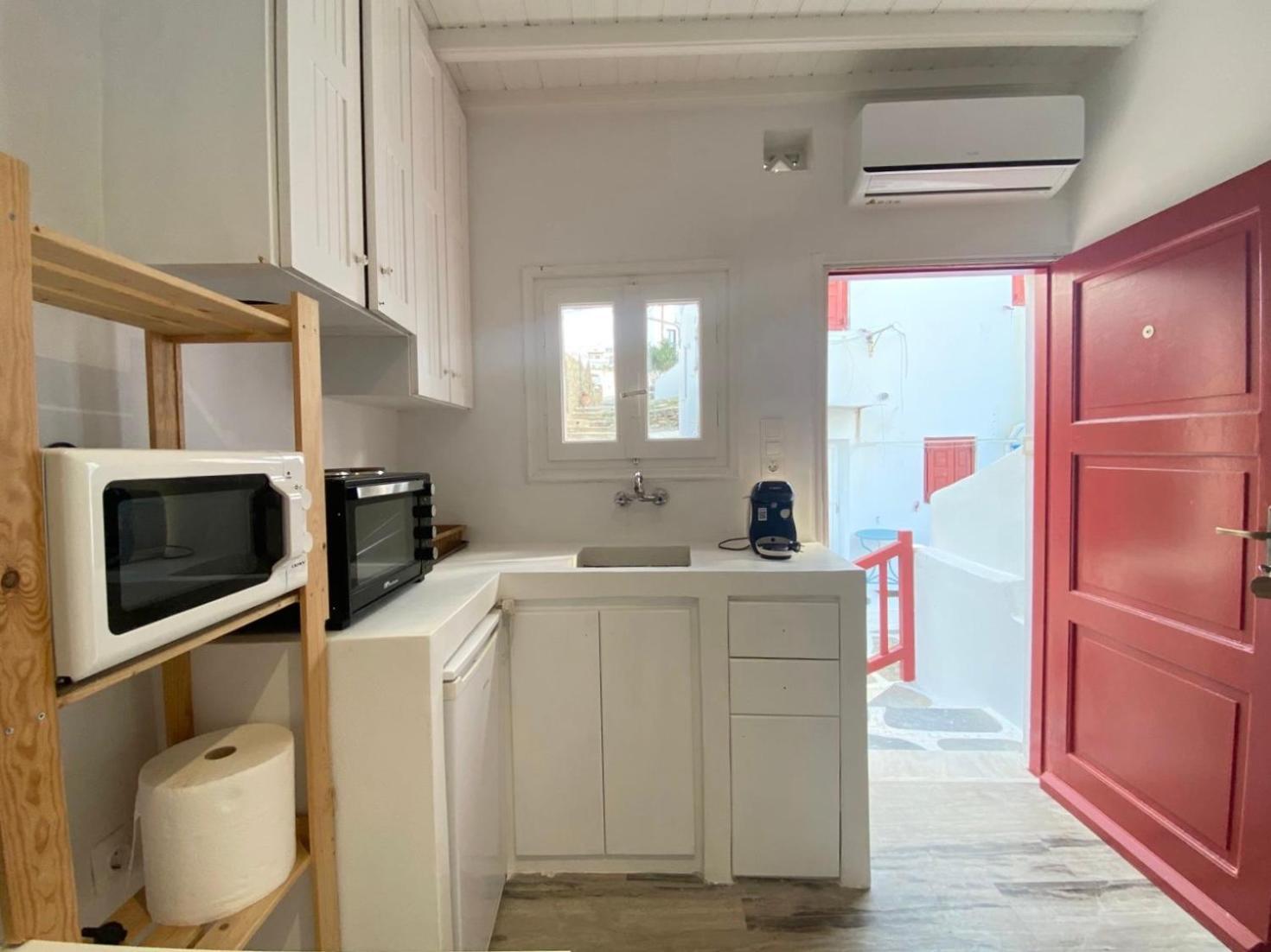 Elenitas Town House With Balcony And Sea View Apartman Mykonos Town Kültér fotó