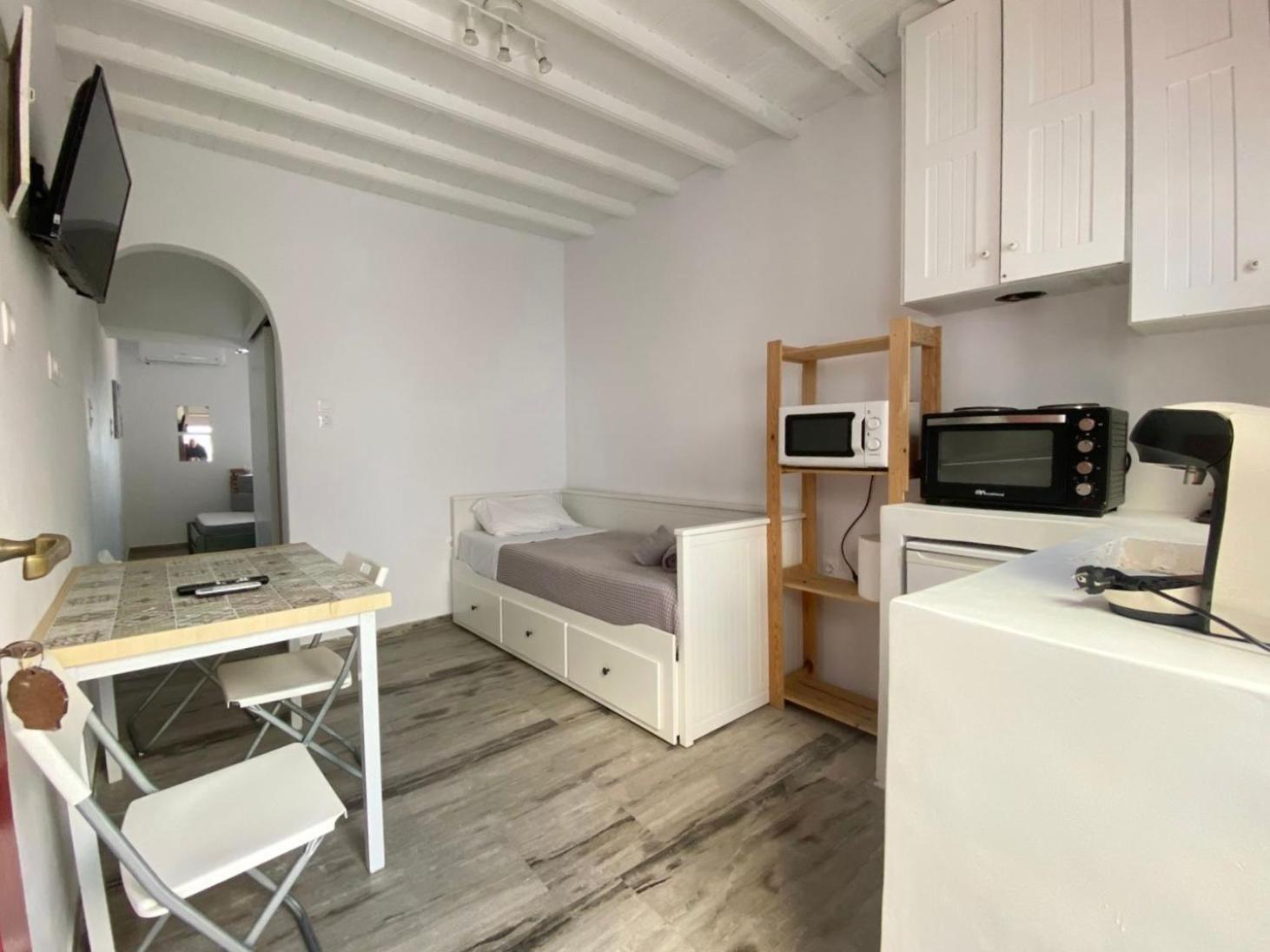 Elenitas Town House With Balcony And Sea View Apartman Mykonos Town Kültér fotó