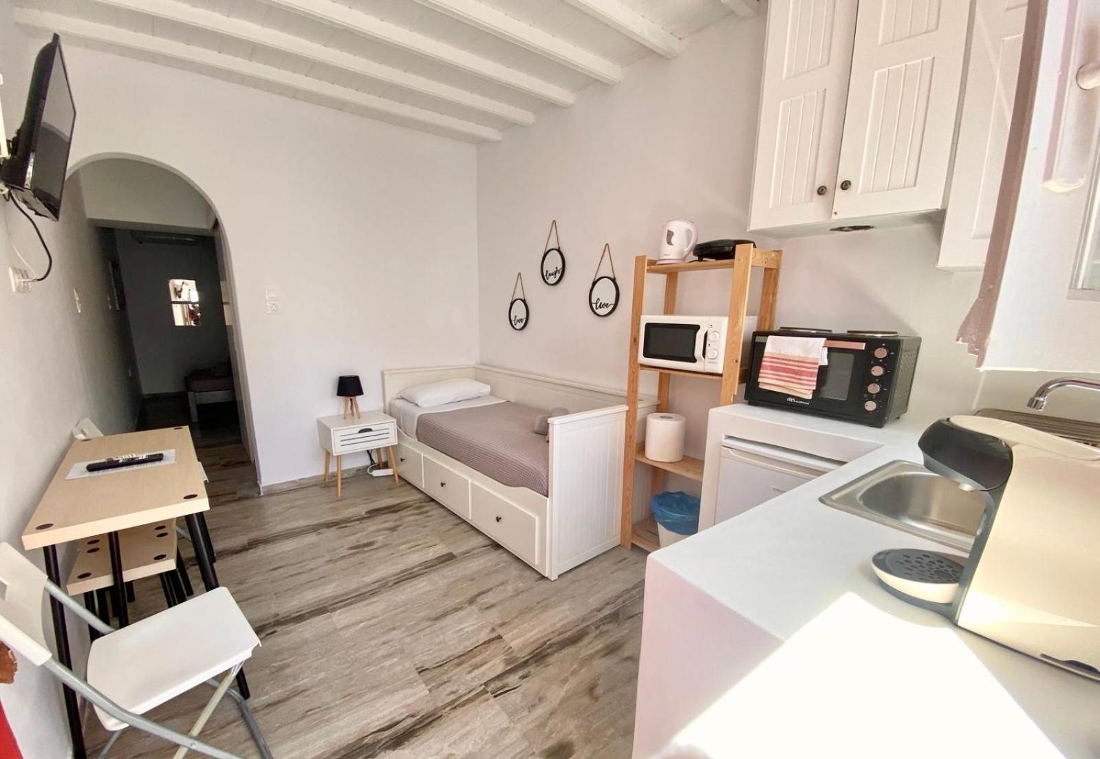 Elenitas Town House With Balcony And Sea View Apartman Mykonos Town Kültér fotó